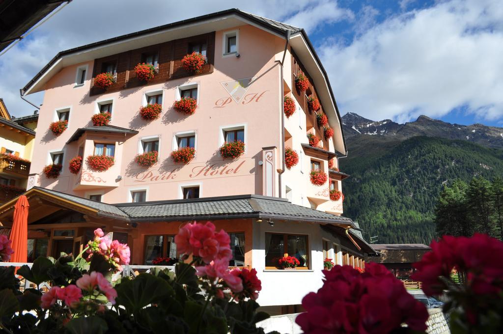 Park Hotel Santa Caterina Valfurva Kültér fotó