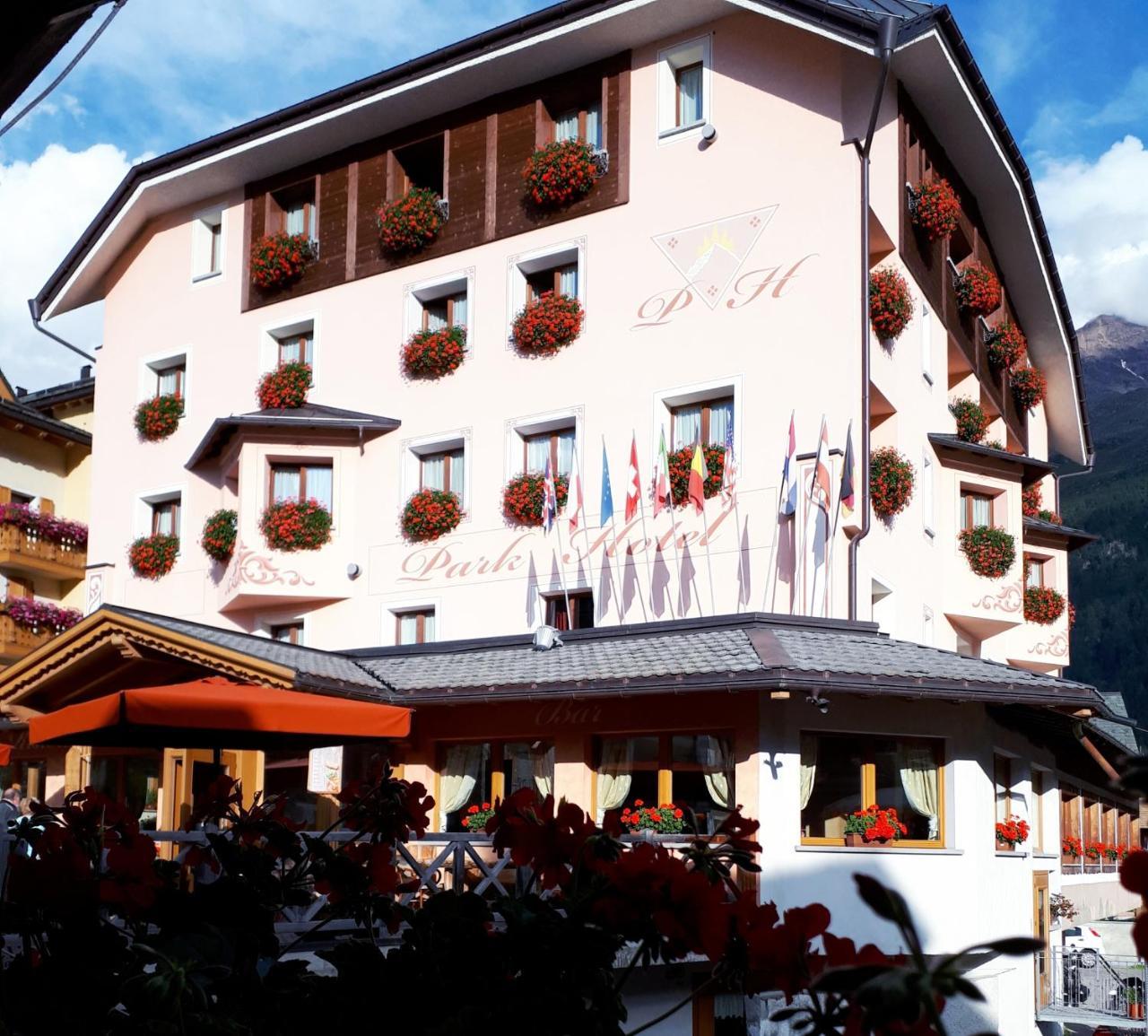 Park Hotel Santa Caterina Valfurva Kültér fotó